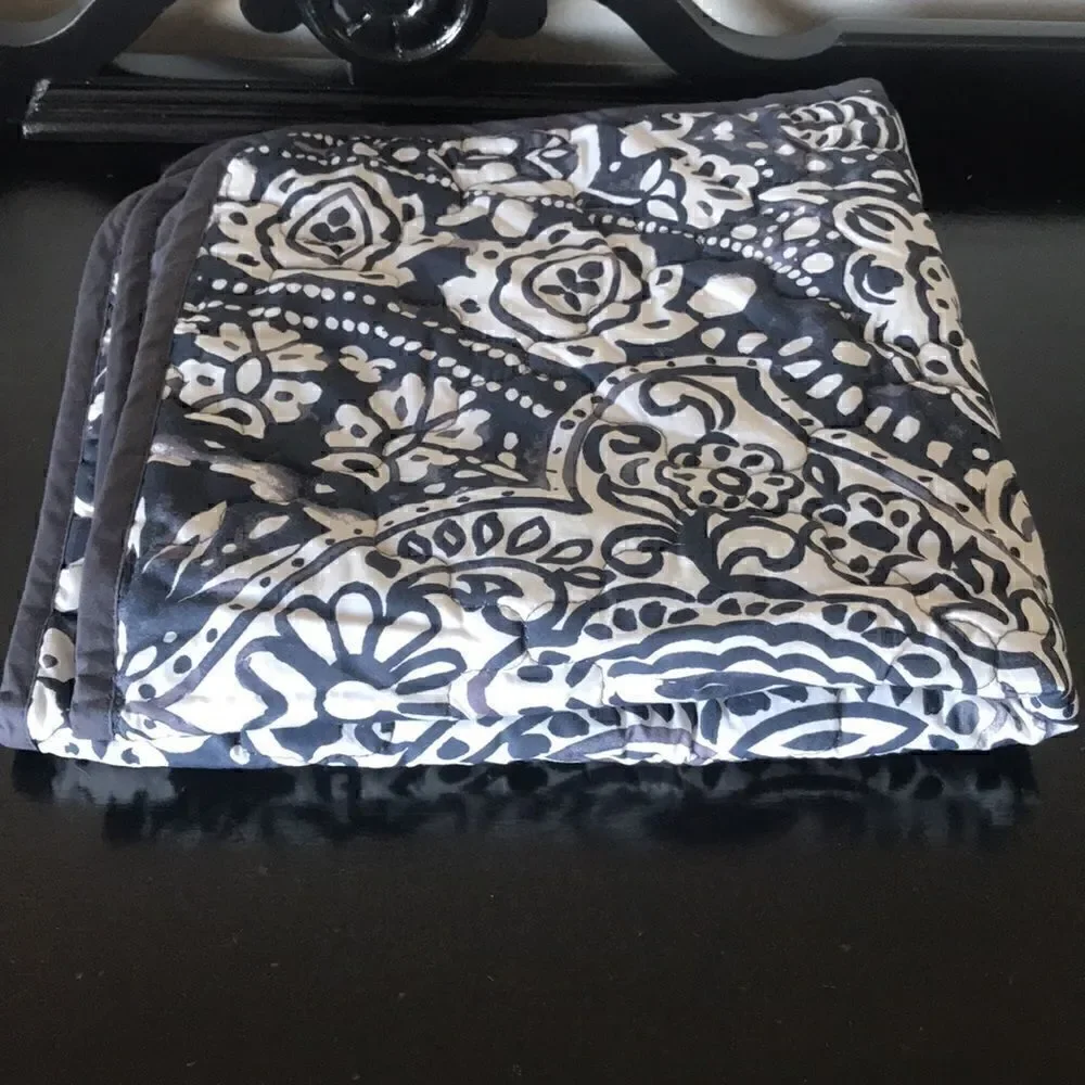 Pottery barn teen photo sample mystic medallion comforter euro sham